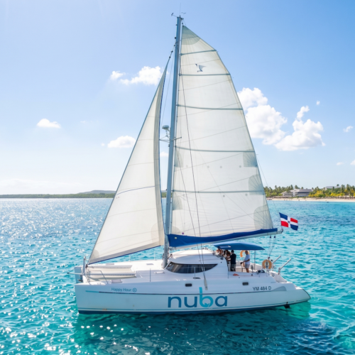 Sailing Isla Saona en charter privado